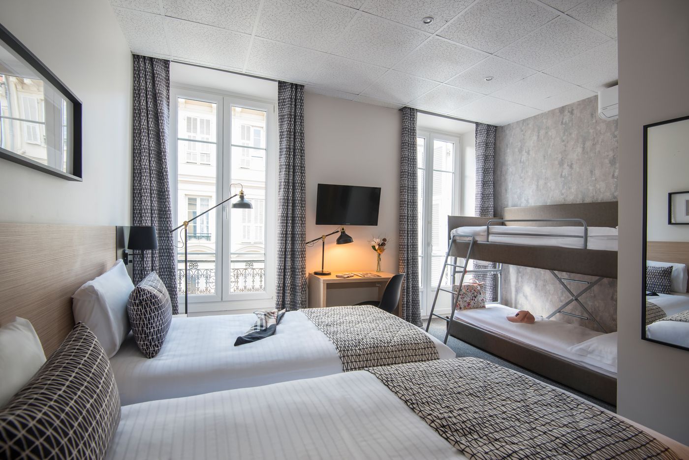 Saint-Gothard-Room-7