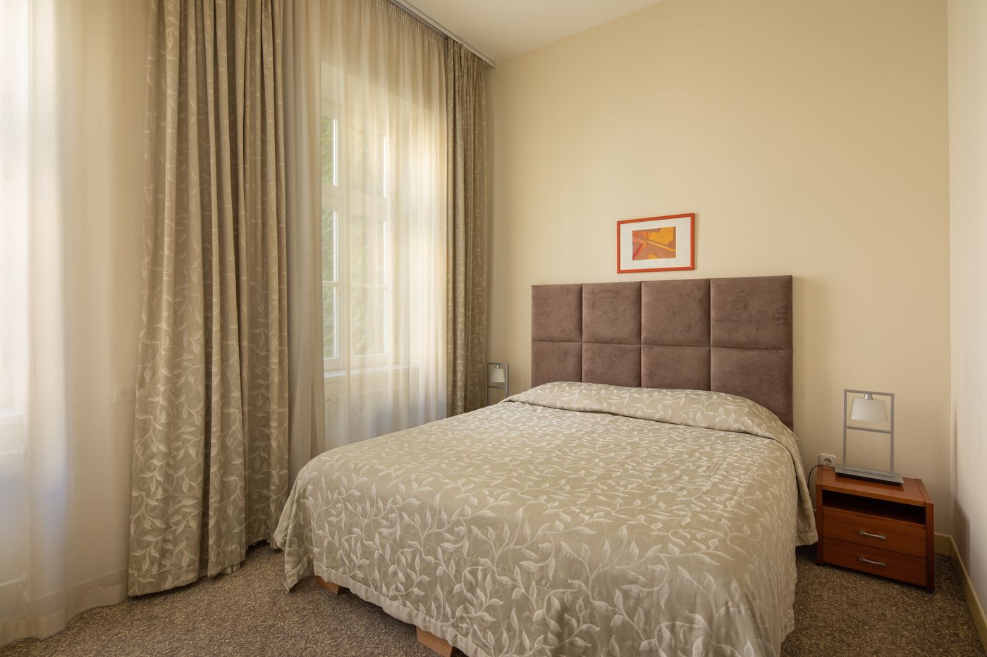 Mamaison-Residence-Izabella-Budapest-Room-27