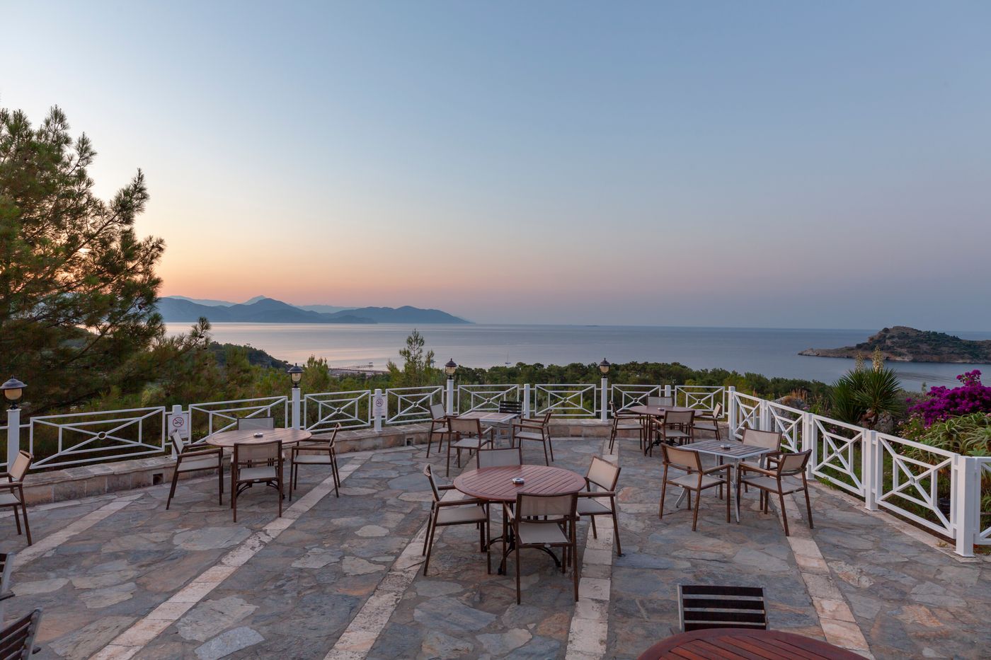 X-Life-Hotel--15-Terrace-64