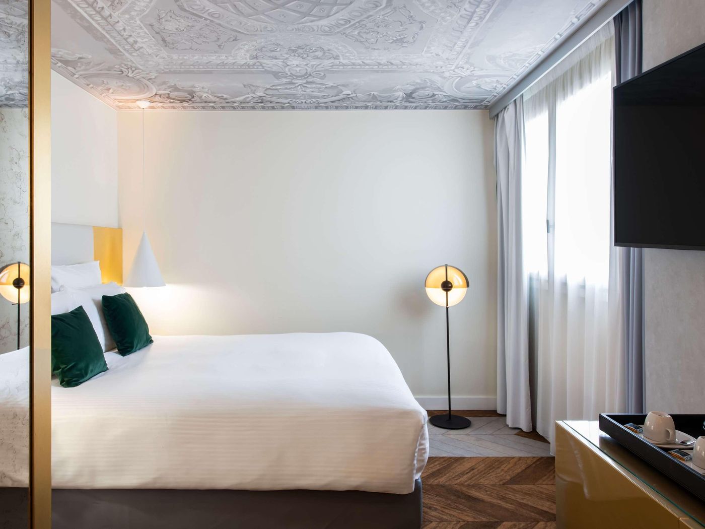 Le-Louis-Versailles-Chateau-Room-38