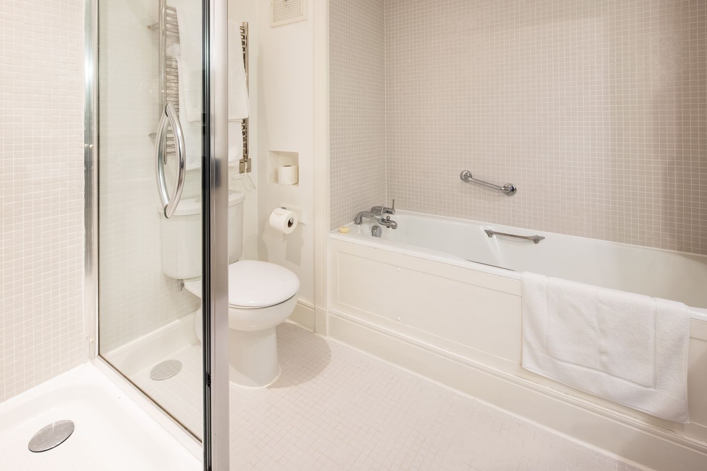 The-Atlantic-Hotel-Room-24