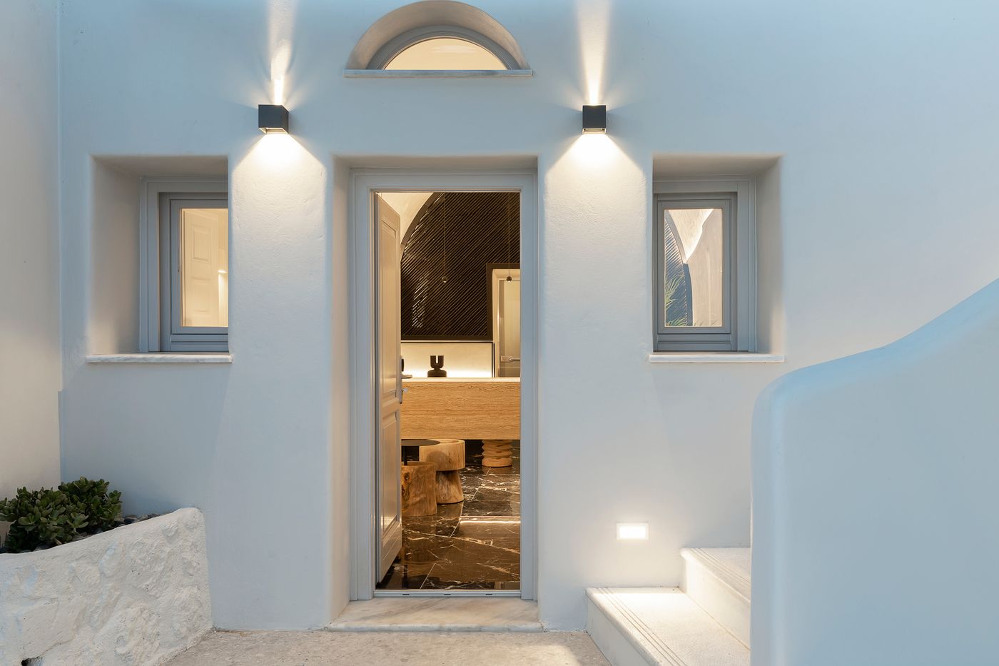 Hom-Santorini-Lobby-38