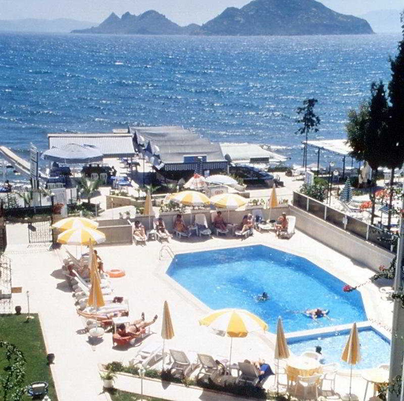 Bodrum-Sky-Beach-Hotel-Pool-4