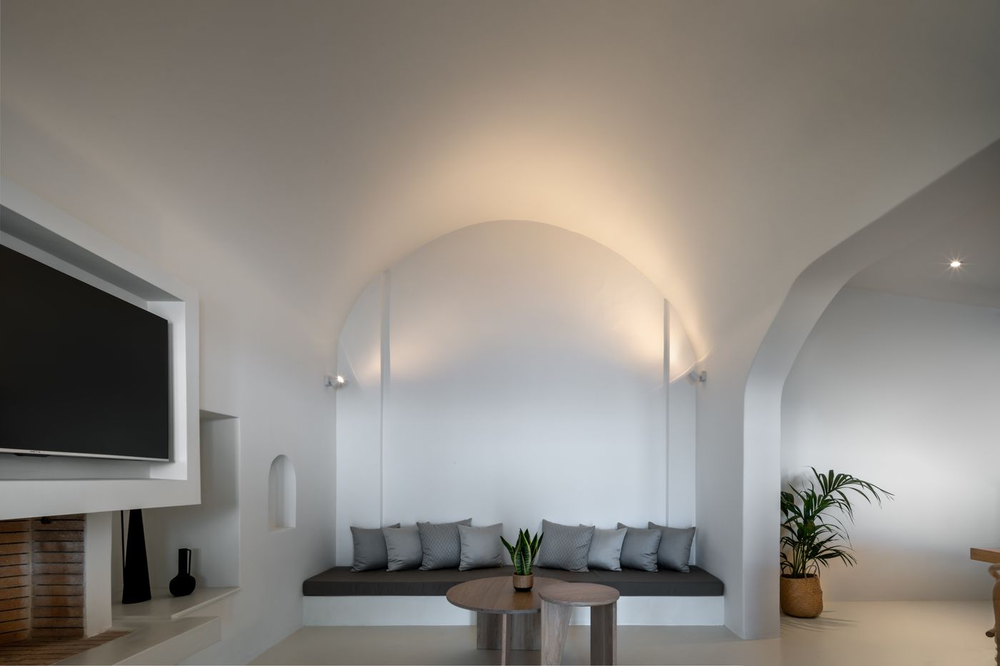 Colombos-Beachfront-Room-20