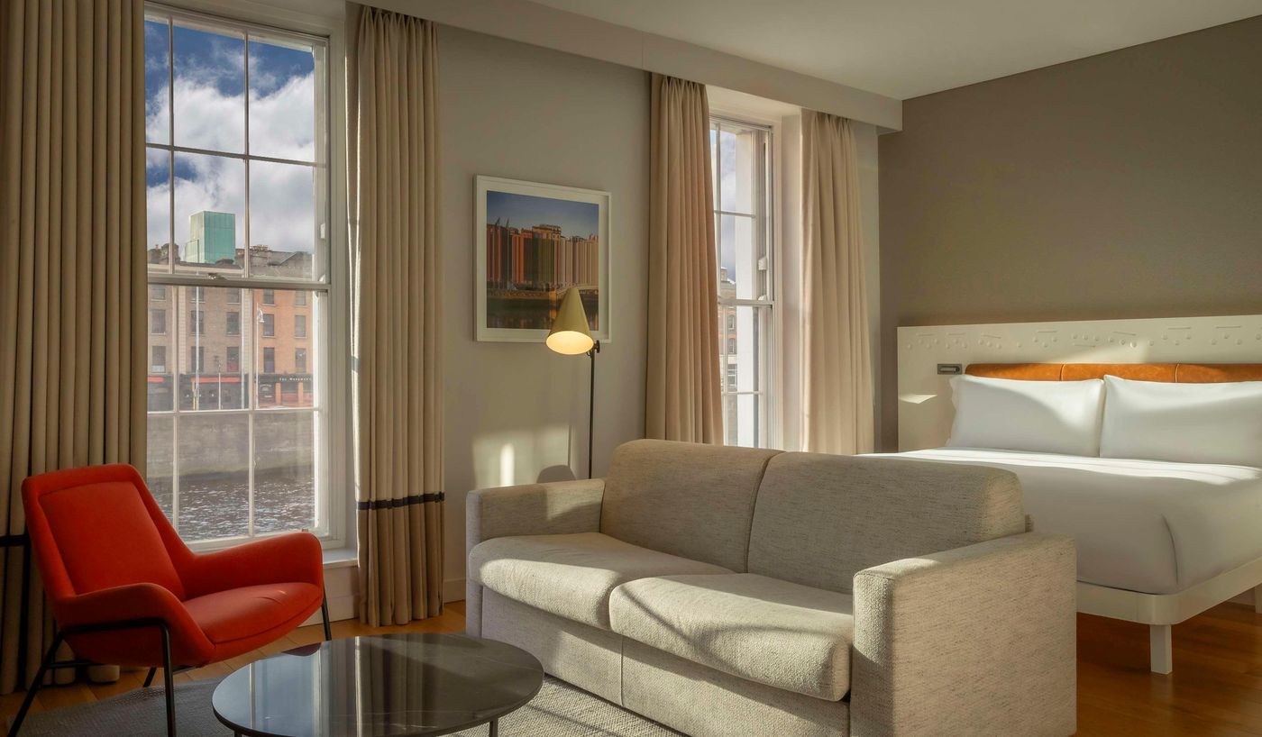 The-Morrison-Dublin--Curio-Collection-by-Hilton-Room-10