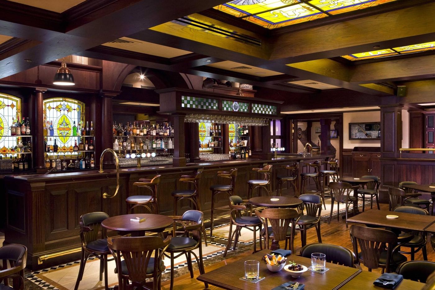 Four-Points-by-Sheraton-Downtown-Dubai-Bar-42