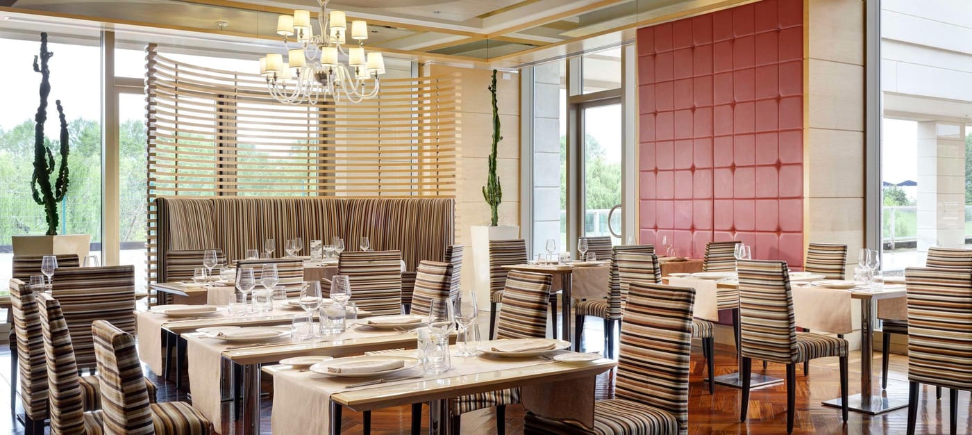 Unahotels-Expo-Fiera-Milano-Restaurant-36