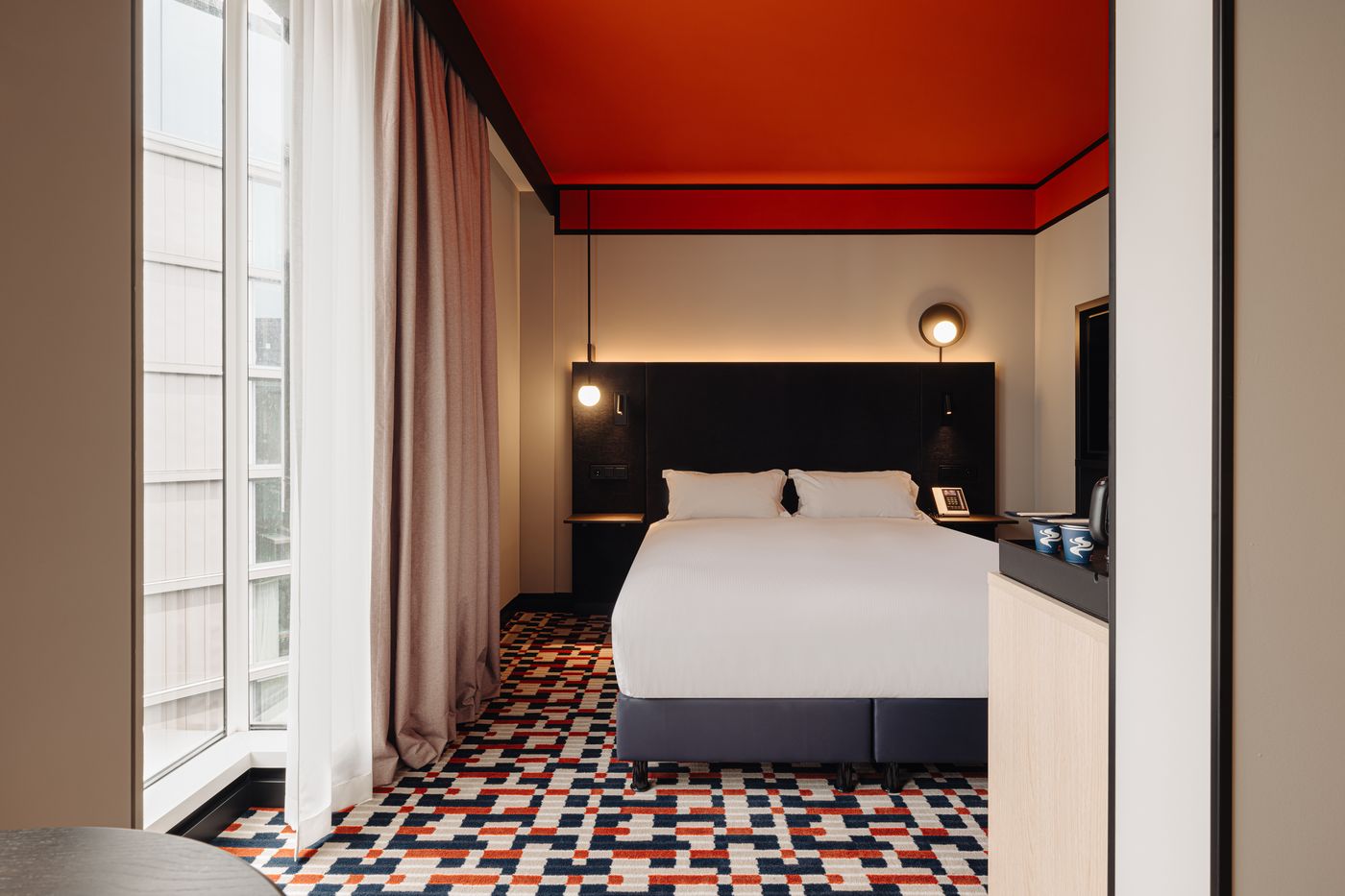 DoubleTree-by-Hilton-Amsterdam-Centraal-Station-Room-45