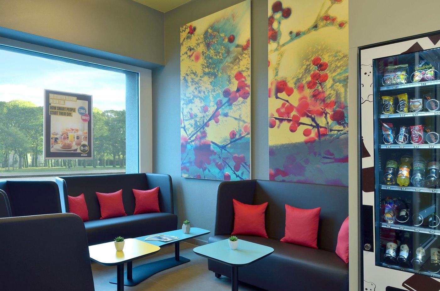 B-B-Hotel-Potsdam-Lobby-6