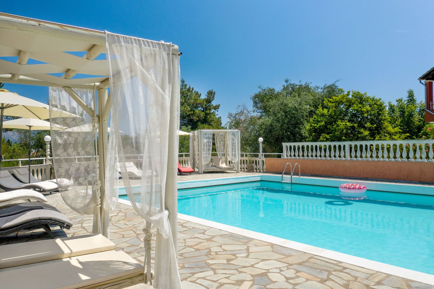 Victoria-Hill-Pool-2