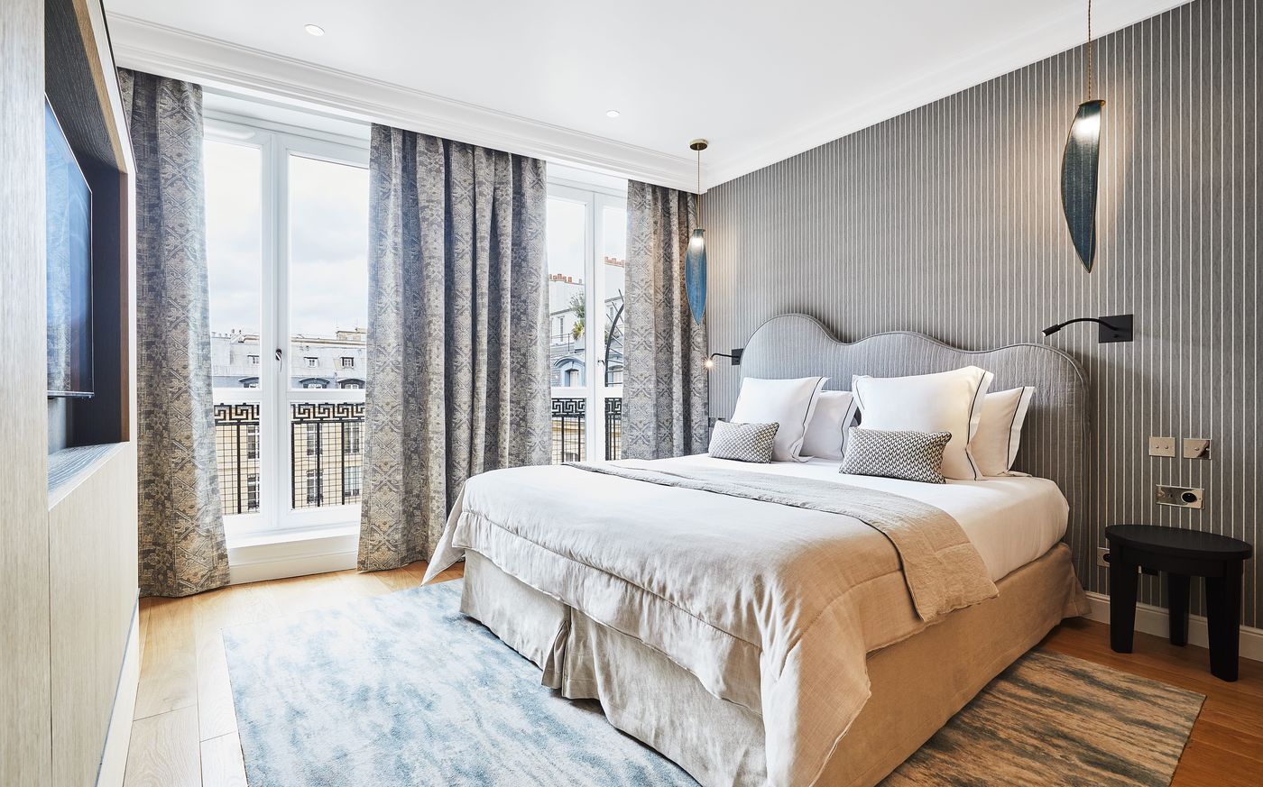 Grand-Hotel-Du-Palais-Royal-Room-20