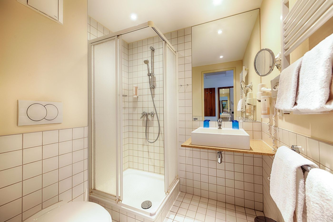 B-B-Hotel-Berlin-City-Ost-Room-11