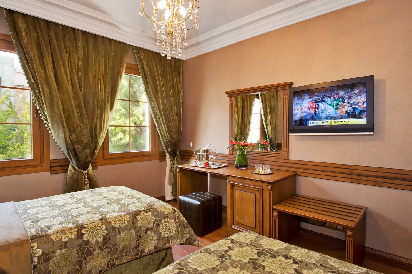 Ferman-Hotel-Room-29
