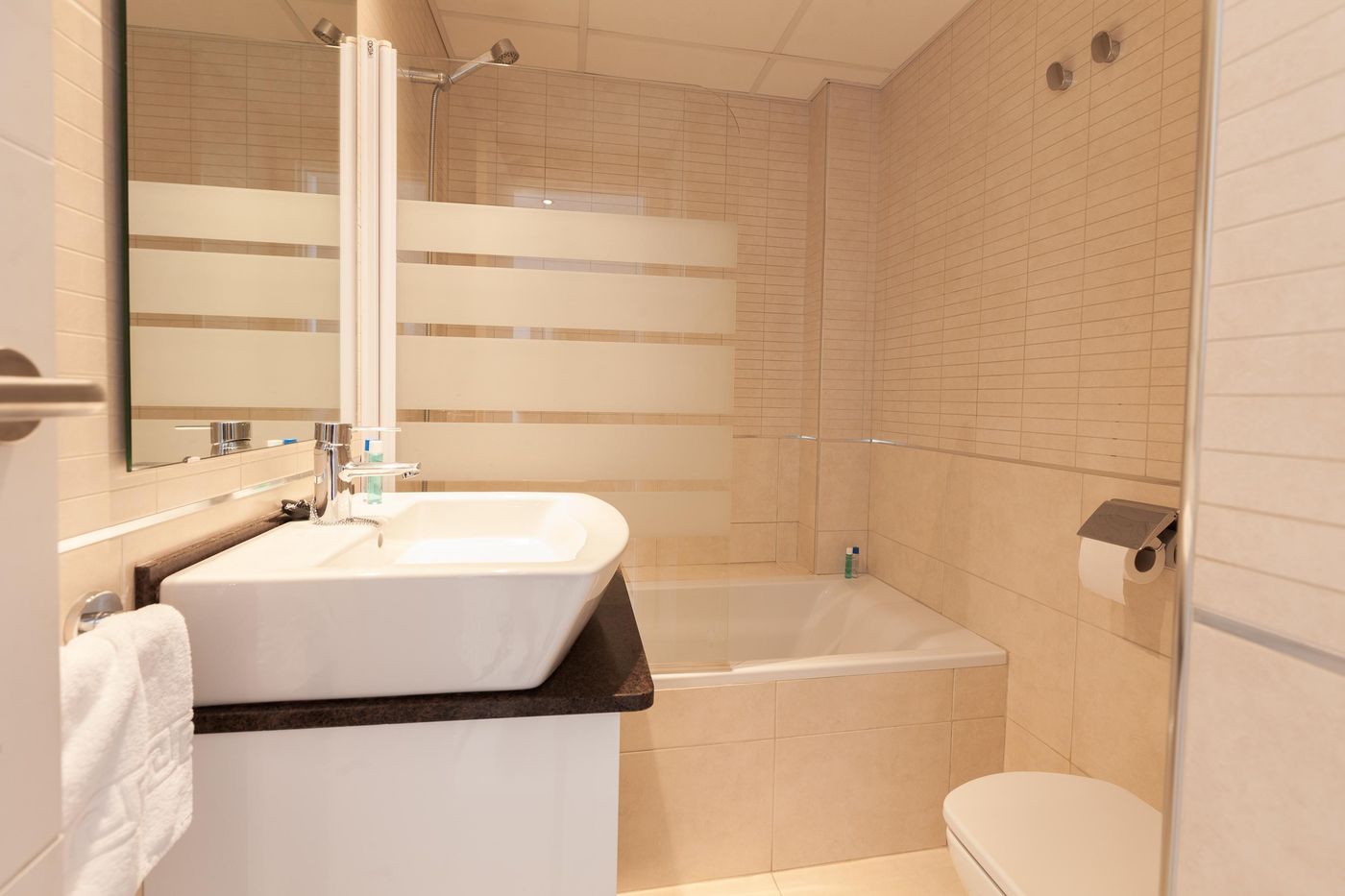 Camelina-Suites-by-Intercorp-Hospitality-Group-Room-38