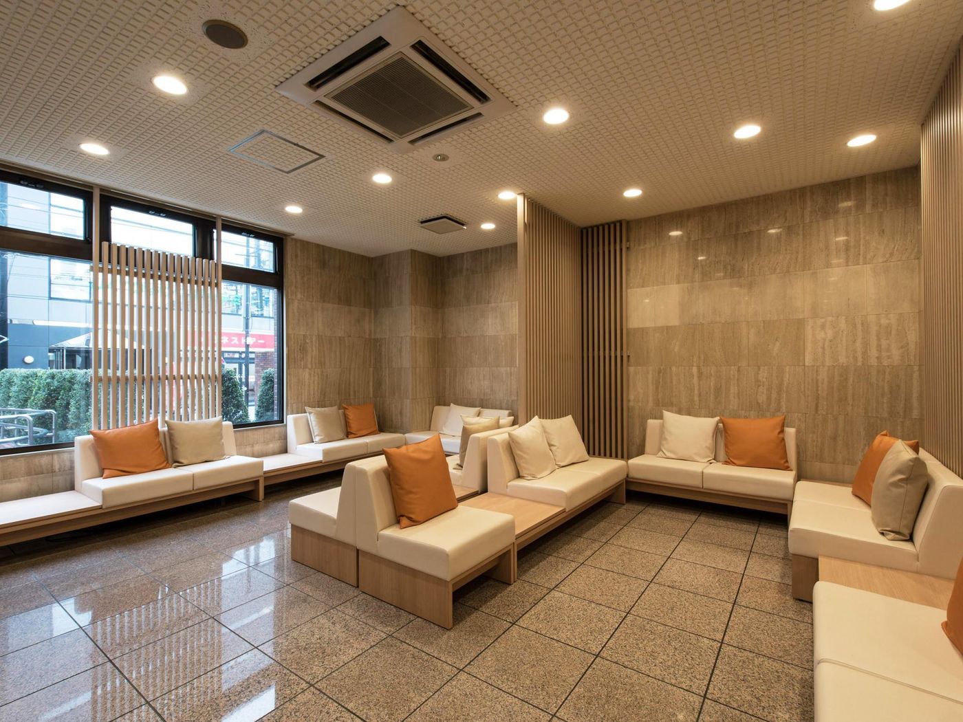 Smile Hotel Sugamo-Japan-Tokyo-Lobby-7