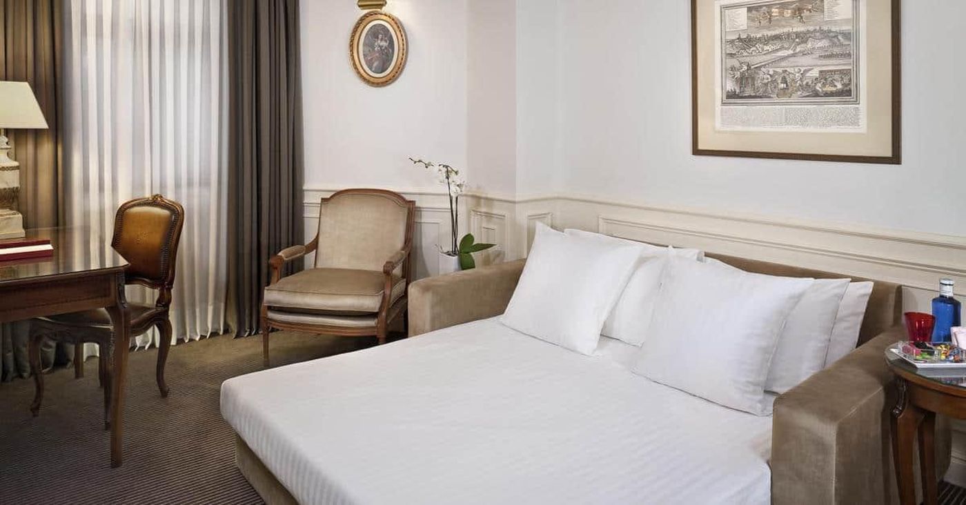 F-nix-Gran-Melia-Room-48