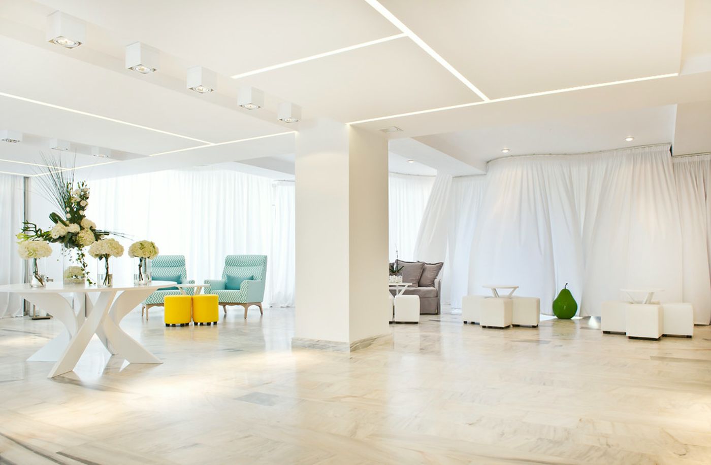 Marathon-Beach-Resort-Lobby-13