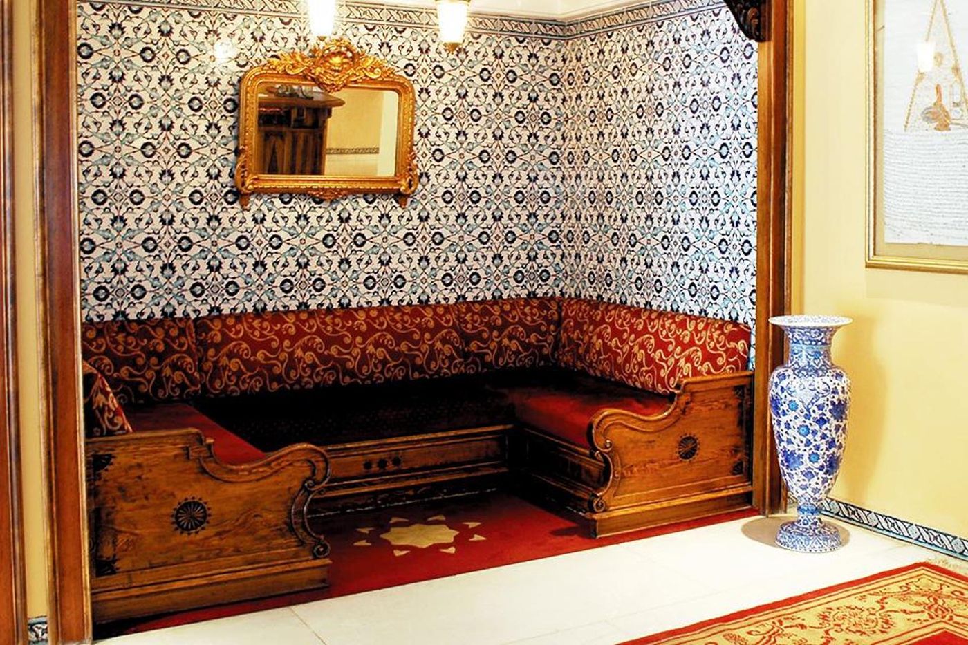 Anemon-Izmir-Lobby-10