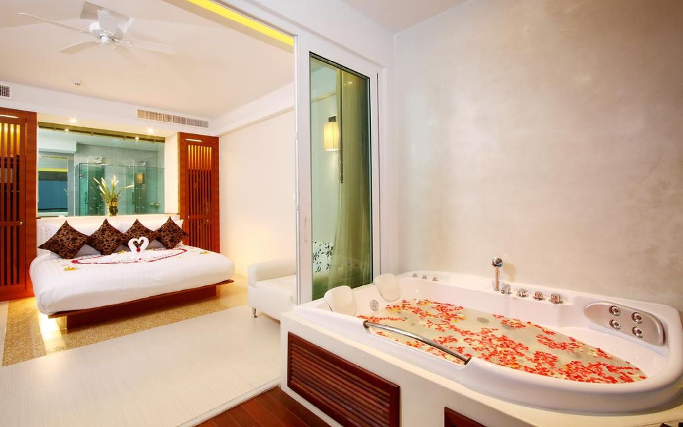 KC-Resort-and-Over-Water-Villa-s-Room-13