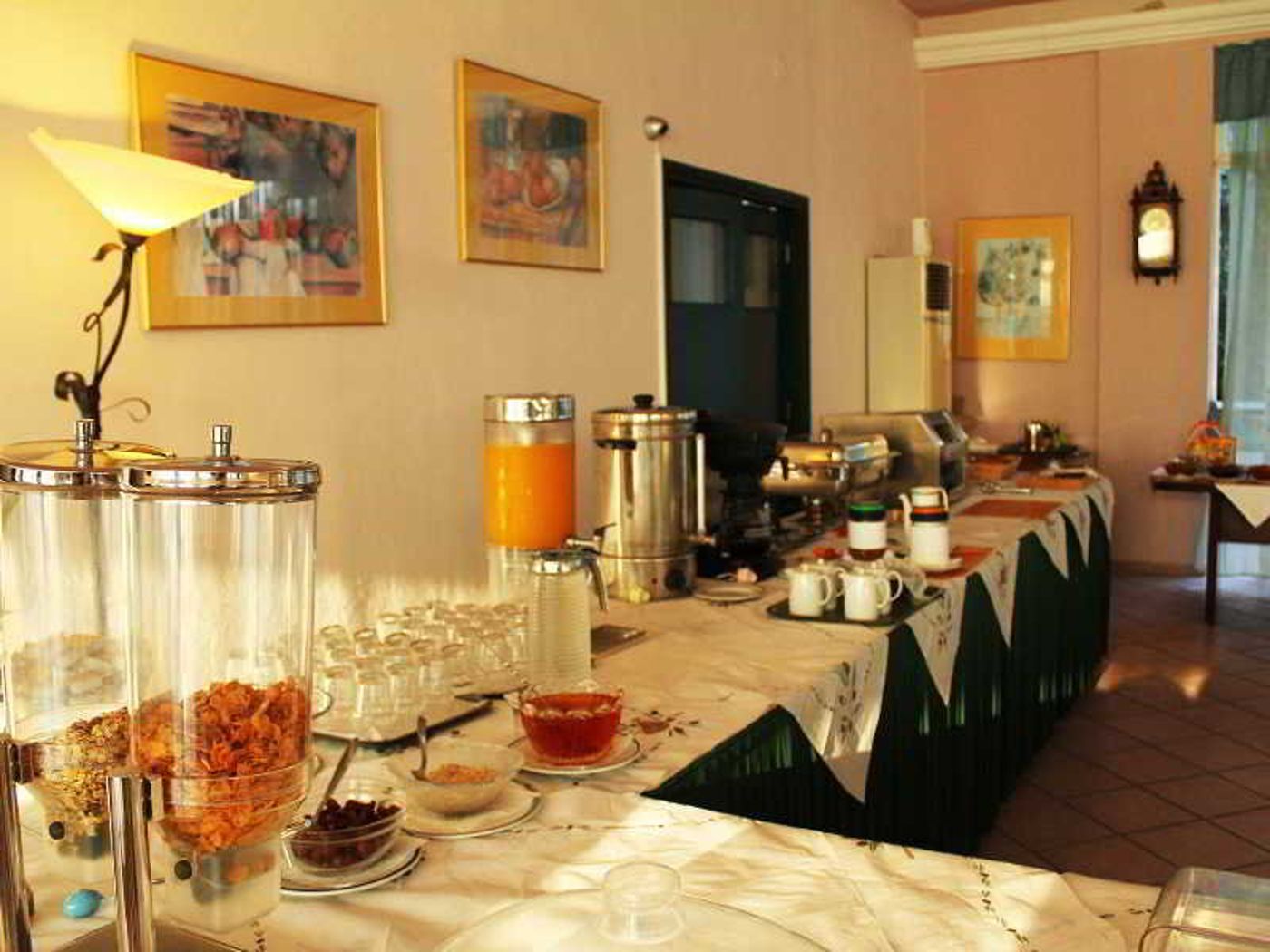 Saint-Nicholas-Restaurant-27