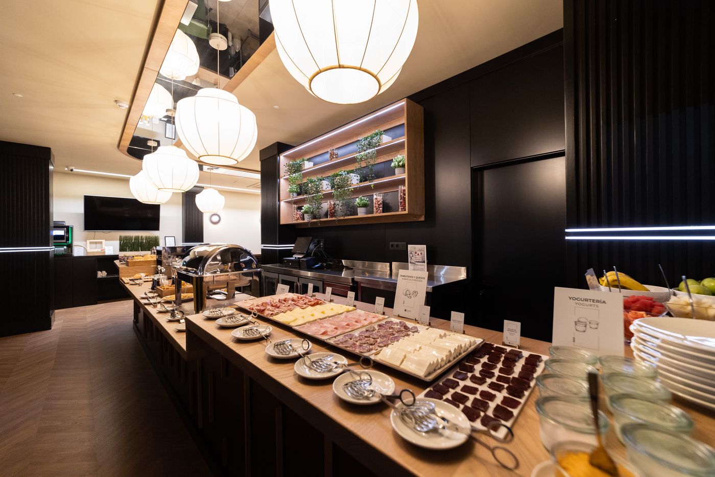 Puerto de la Luz by Pierre & Vacances