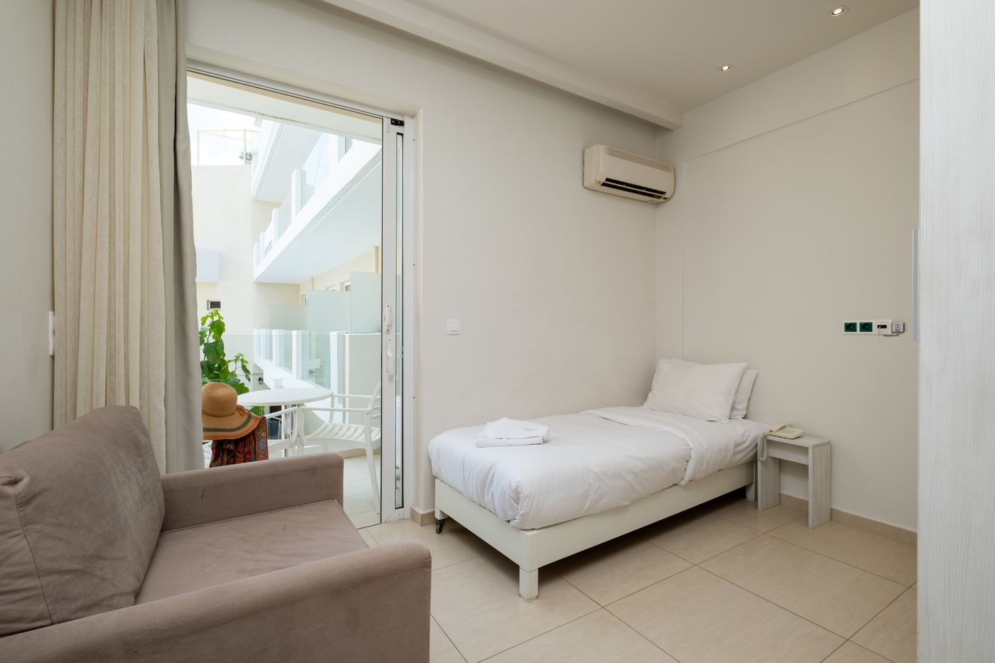 Dimitrios-Beach-Hotel-Room-30