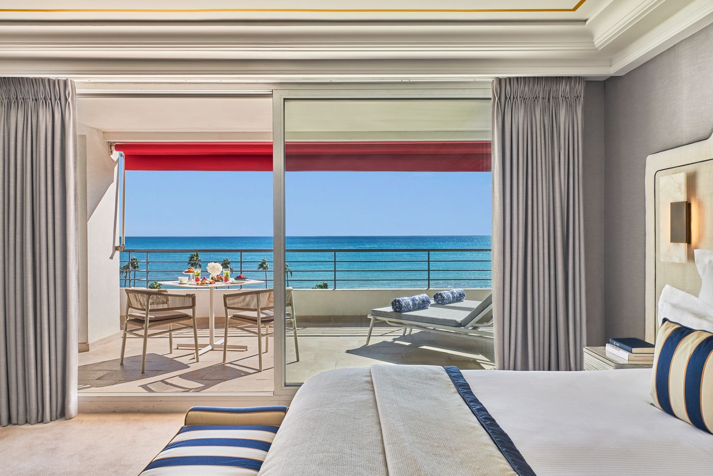H----tel-Barri----re-Le-Majestic-Cannes-Room-30
