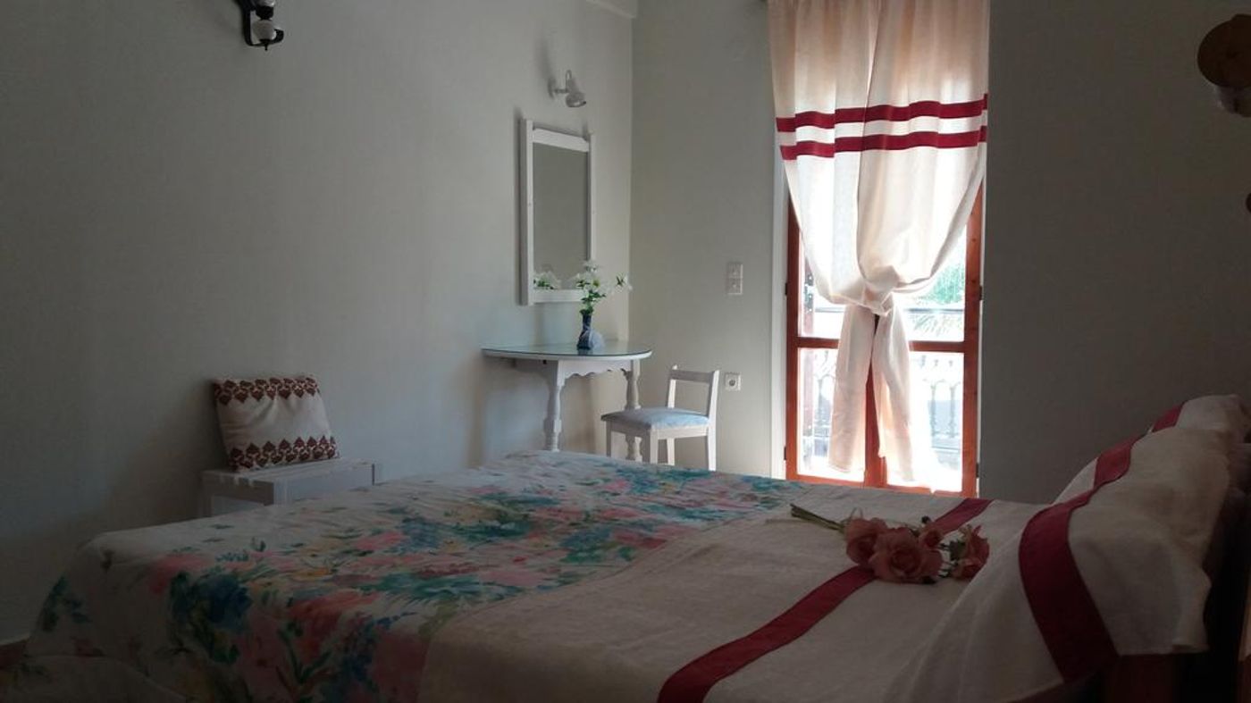 Semiramis Studios Apartments