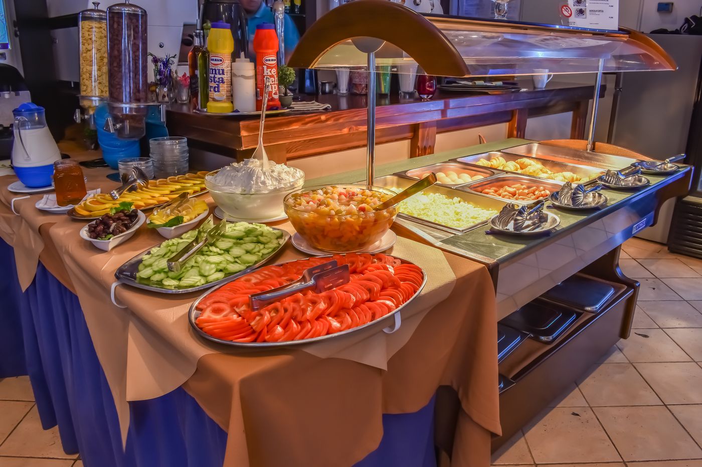 Govino-Bay-Apartments-Restaurant-65