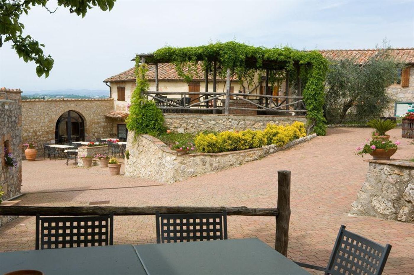 Antico-Borgo-Poggiarello-General-view-1