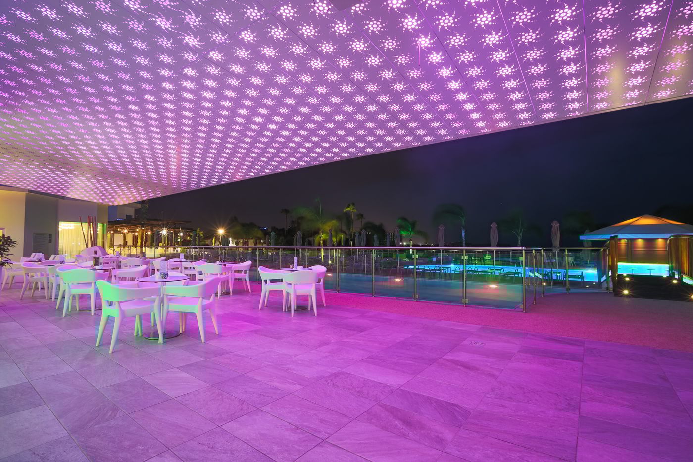 Vassos-Nissi-Plage-Bar-14