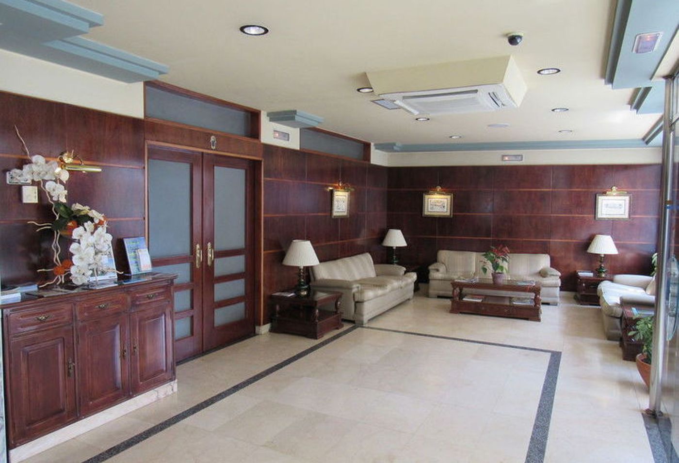 Virgen Del Camino-Spain-PONTEVEDRA-Lobby-6