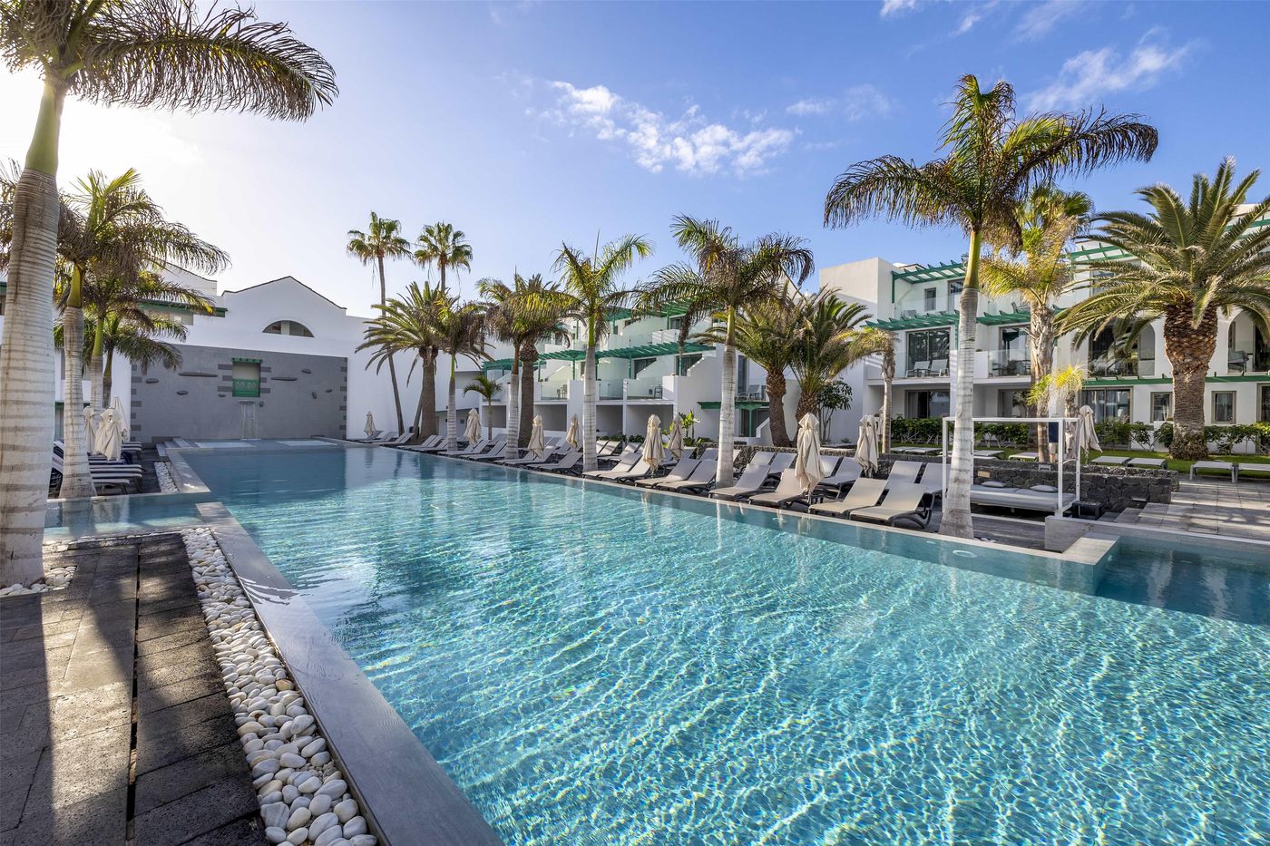 Barcelo-Teguise-Beach-Pool-4