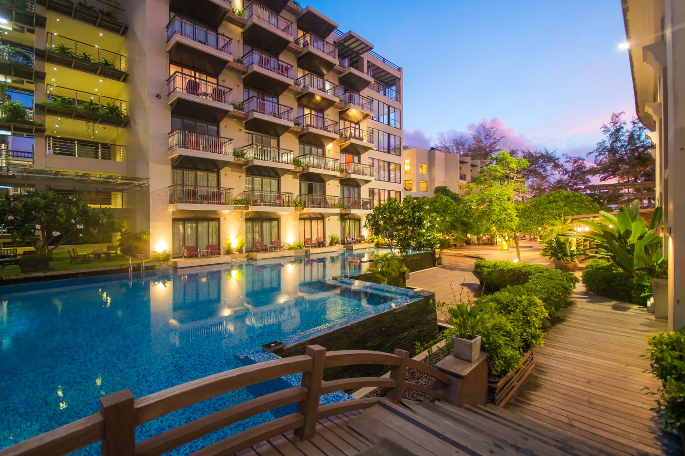 Baan-Laimai-Beach-Resort-Lobby-10