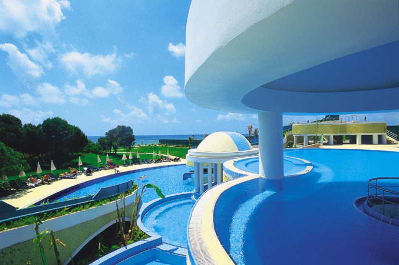 Limak-Atlantis-Resort-Pool-13