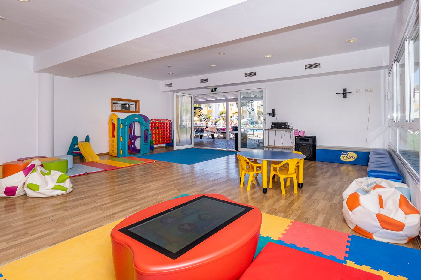 Isla-del-Aire-Sports-and-Entertainment-24