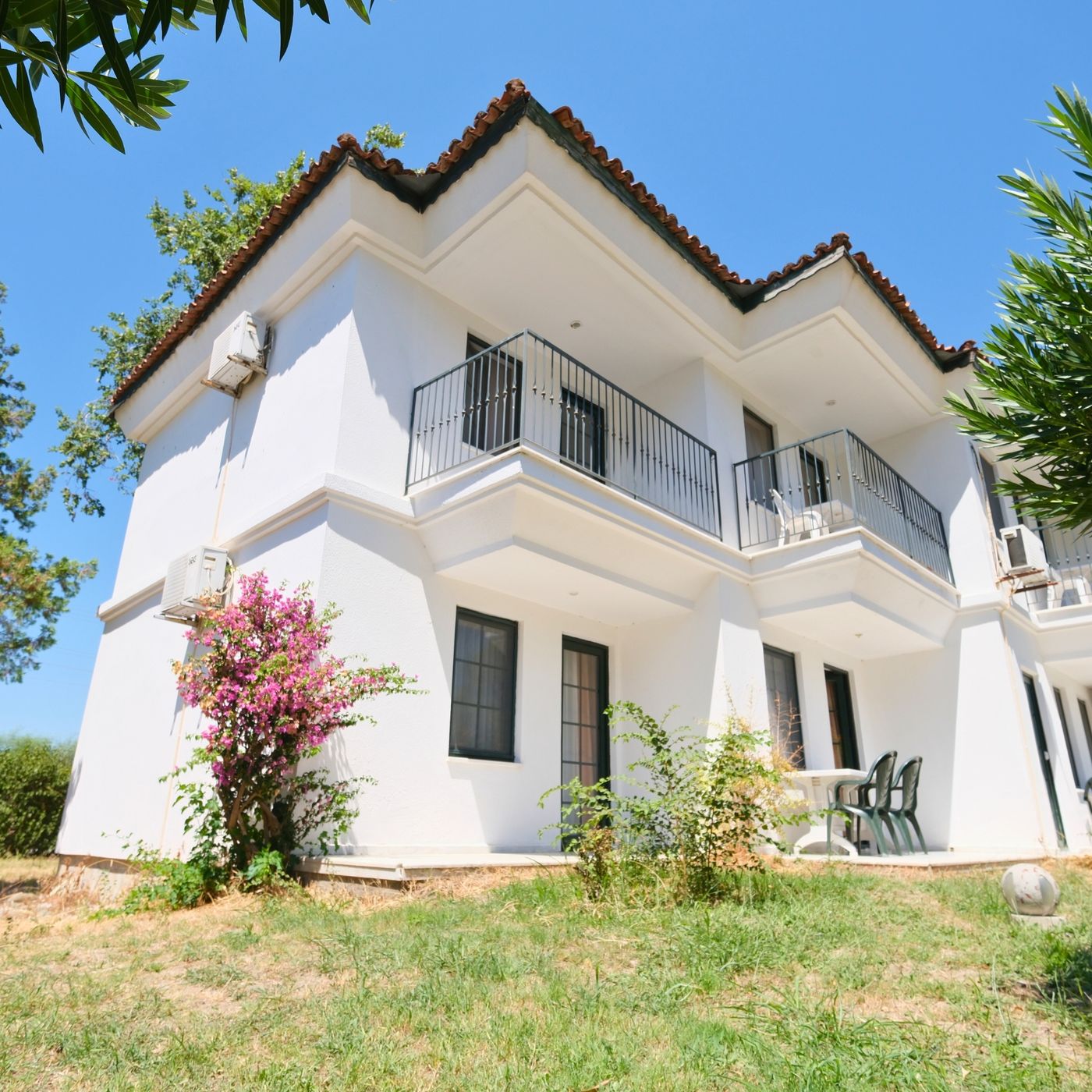 Club-Mel-Holiday-Resort-Room-12