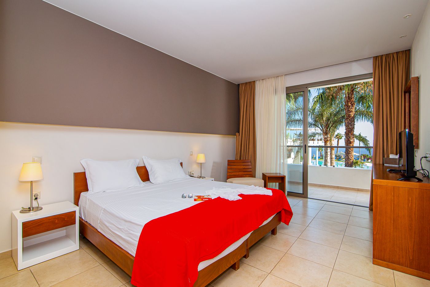 Royal-Heights-Resort-Room-25