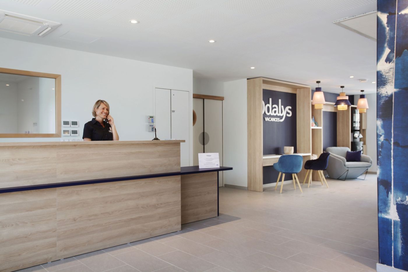 Residence Prestige Odalys Les Canissons-France-CAVALAIRE-SUR-MER-Lobby-6