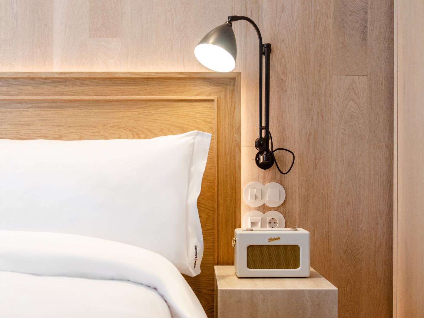 Browns-Avenue-Hotel-Room-43