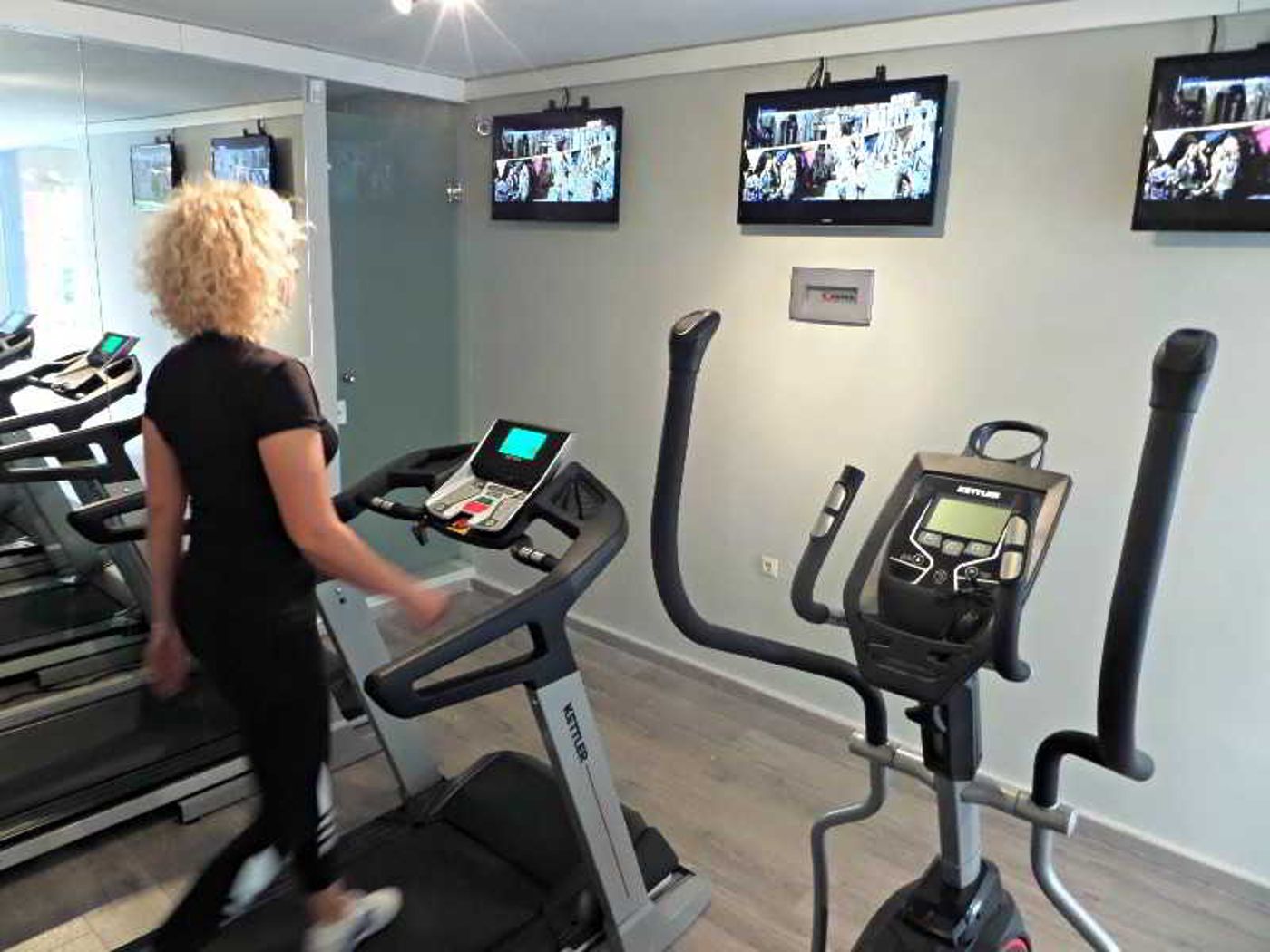 Porto-Platanias-Beach---Luxury-Selection-Sports-and-Entertainment-39