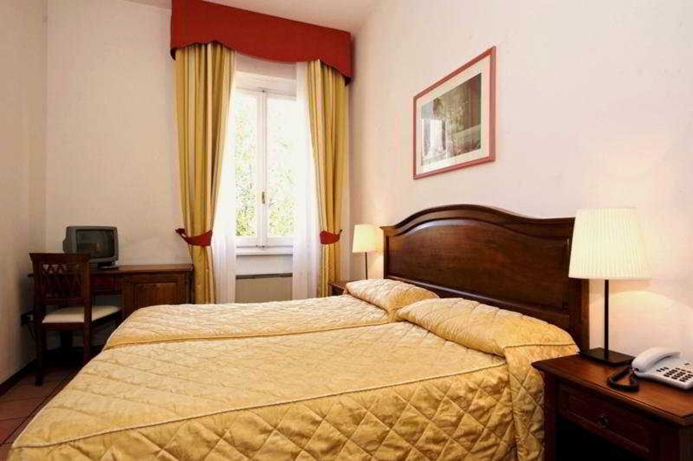 Vasari-Palace-Room-27