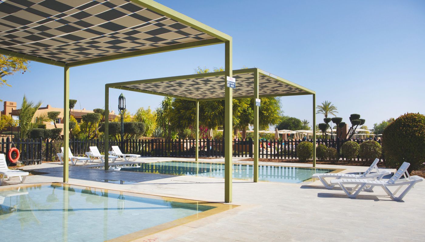 Hotel-Riu-Tikida-Palmeraie---All-Inclusive-Pool-12