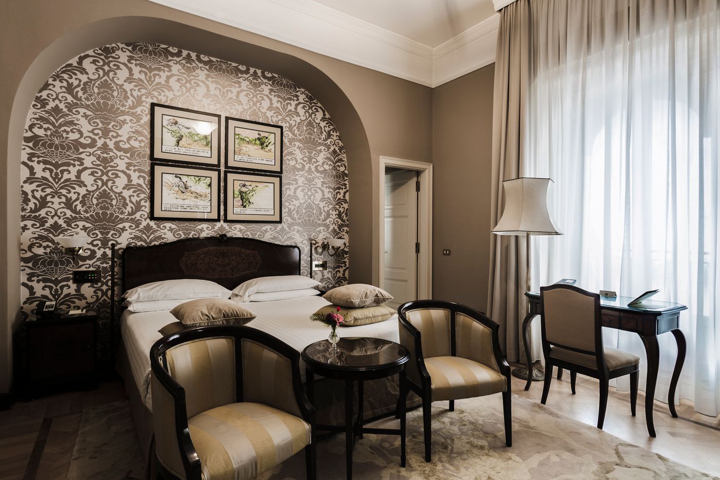 Grand-Hotel-et-de-Milan---The-Leading-Hotels-Room-8