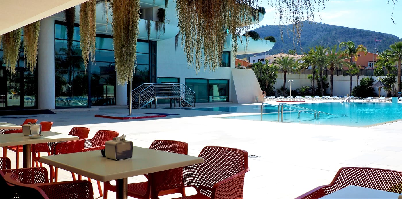 Deloix-Aqua-Center-Hotel-Bar-6