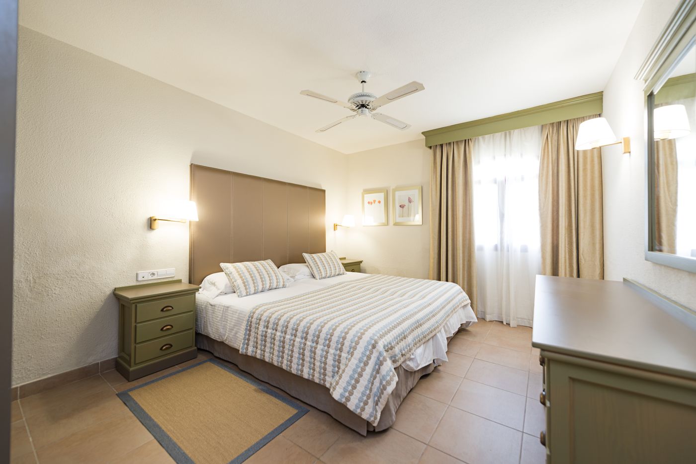 HD-Parque-Cristobal-Gran-Canaria-Room-20