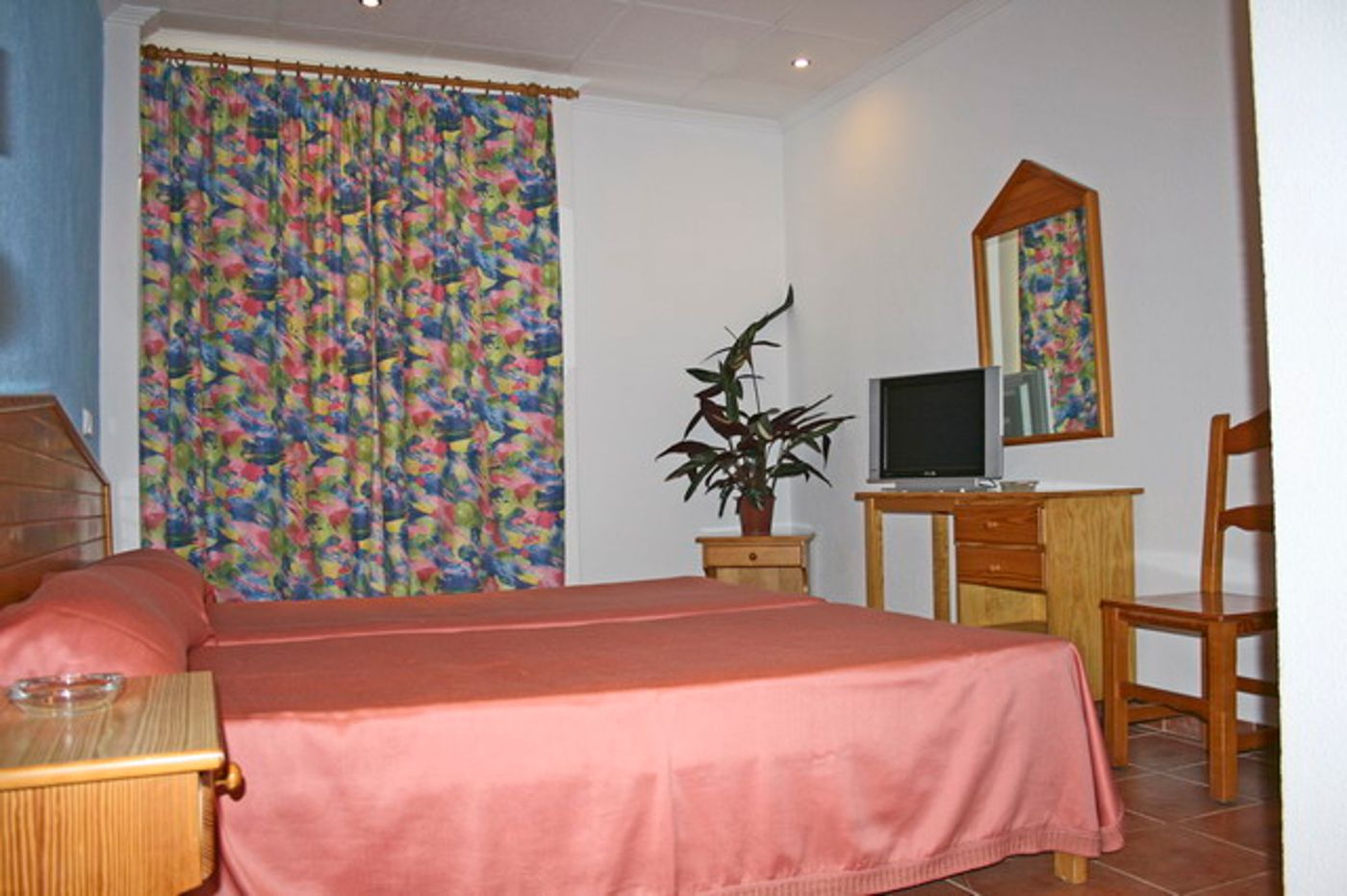 Hostal Adelino