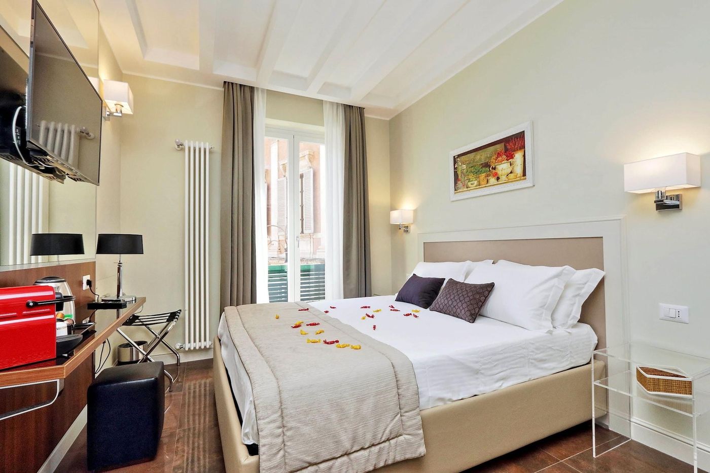 Piazza-Venezia-Grand-Suite-Room-10