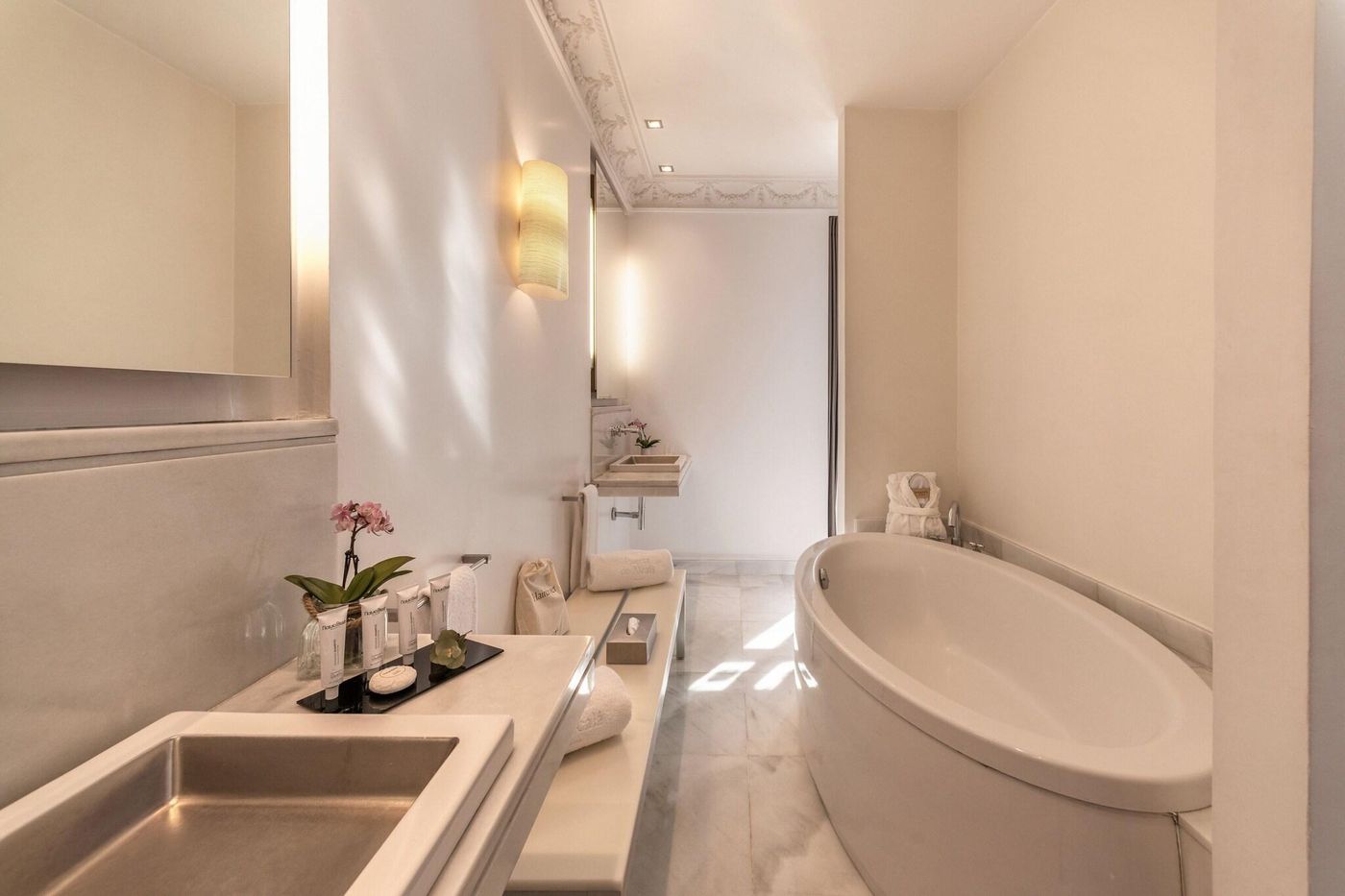 Hospes-Puerta-de-Alcala-Room-43