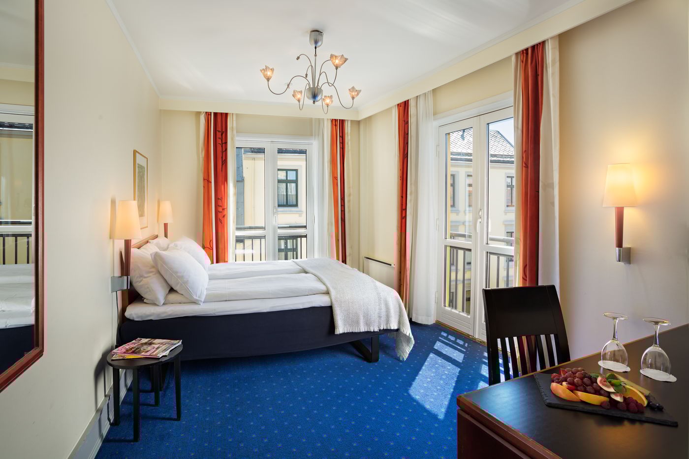 Heimen Hotel-Norway-BERGEN-Room-4